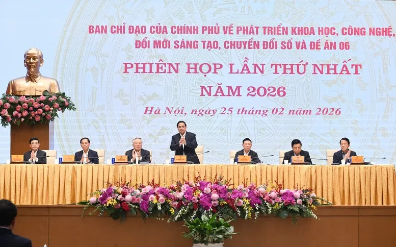 Thủ tướng Phạm Minh Chính chủ trì họp Ban Chỉ đạo về phát triển khoa học, công nghệ, đổi mới sáng tạo, chuyển đổi số - Ảnh 1.
