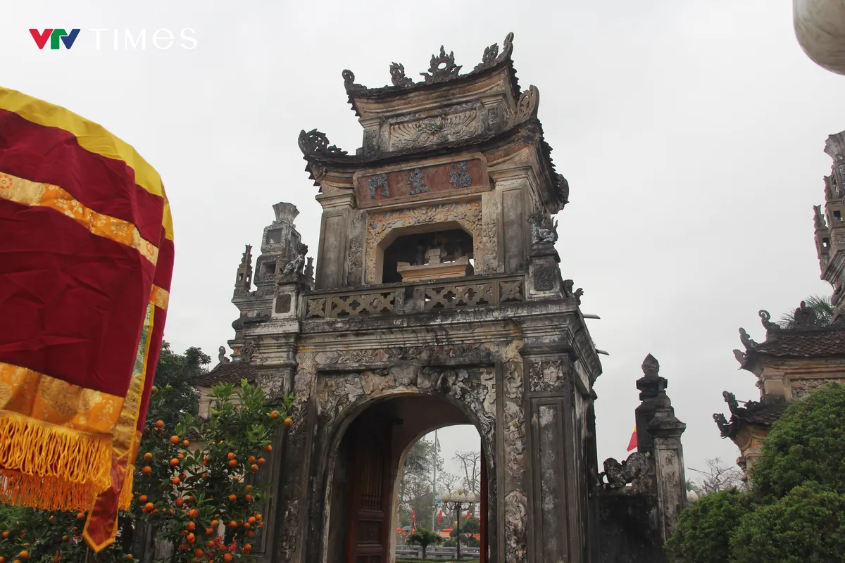 Chi&ecirc;m ngưỡng kiến tr&uacute;c đặc biệt của ng&ocirc;i đền gần 600 tuổi ở xứ Nghệ - Ảnh 3.