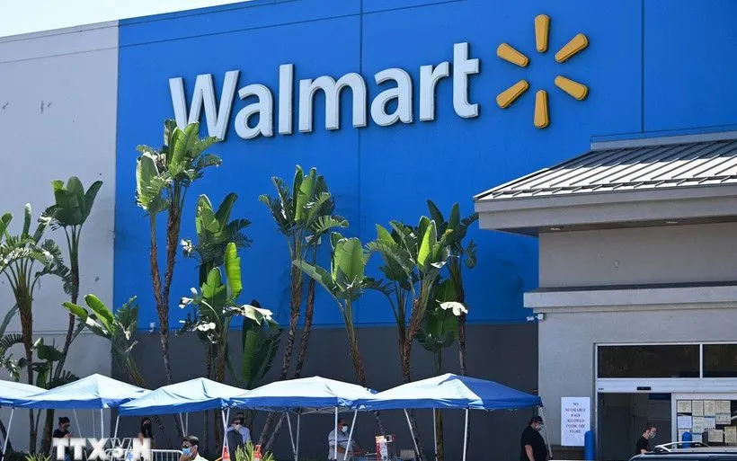 Một cửa hàng Walmart tại Burbank, California (Mỹ). (Ảnh: AFP/TTXVN)