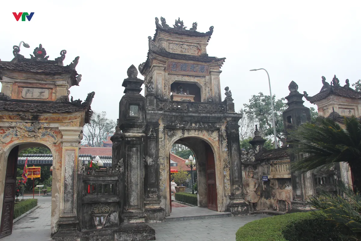 Chi&ecirc;m ngưỡng kiến tr&uacute;c đặc biệt của ng&ocirc;i đền gần 600 tuổi ở xứ Nghệ - Ảnh 1.