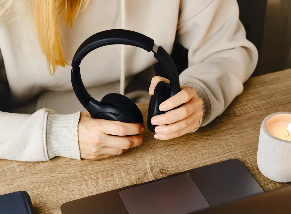 Nghi&ecirc;n cứu ph&aacute;t hiện 81 mẫu tai nghe chứa h&oacute;a chất nghi g&acirc;y ung thư v&agrave; rối loạn nội tiết- Ảnh 1.