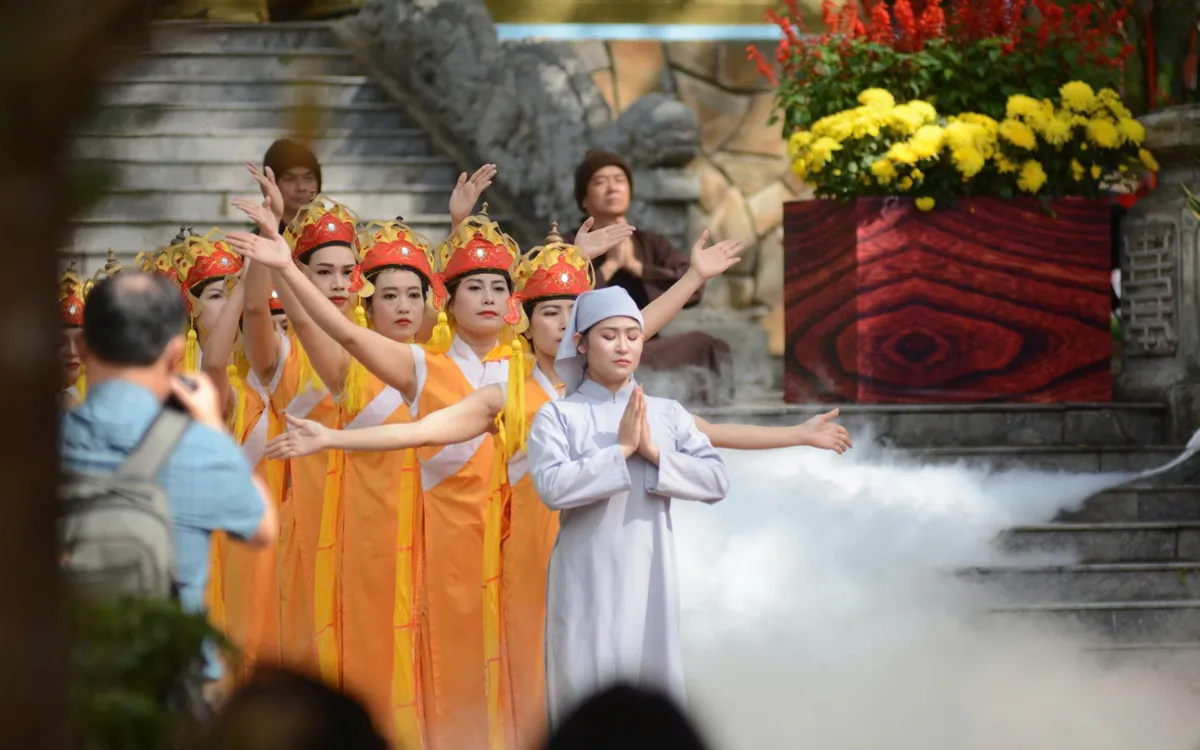 Lễ hội đền Huyền Trân xuân Bính Ngọ 2026 khai mạc tại Trung tâm Văn hóa Huyền Trân (TP. Huế), mở đầu chương trình lễ hội mùa xuân - Festival Huế 2026. 