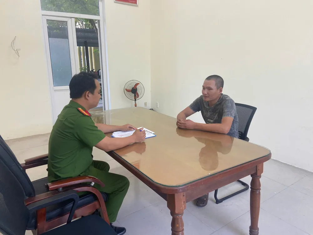 Sau 16 th&aacute;ng lẩn trốn, đối tượng đ&aacute;nh người, chống đối cảnh s&aacute;t ở Đ&agrave; Nẵng ra đầu th&uacute;- Ảnh 1.