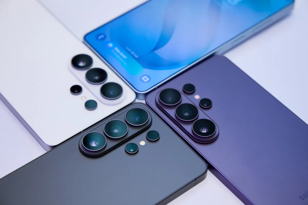 Samsung ra mắt Galaxy S26: C&ocirc;ng nghệ m&agrave;n h&igrave;nh chống nh&igrave;n trộm chủ động, t&iacute;ch hợp AI mạnh mẽ  - Ảnh 4.