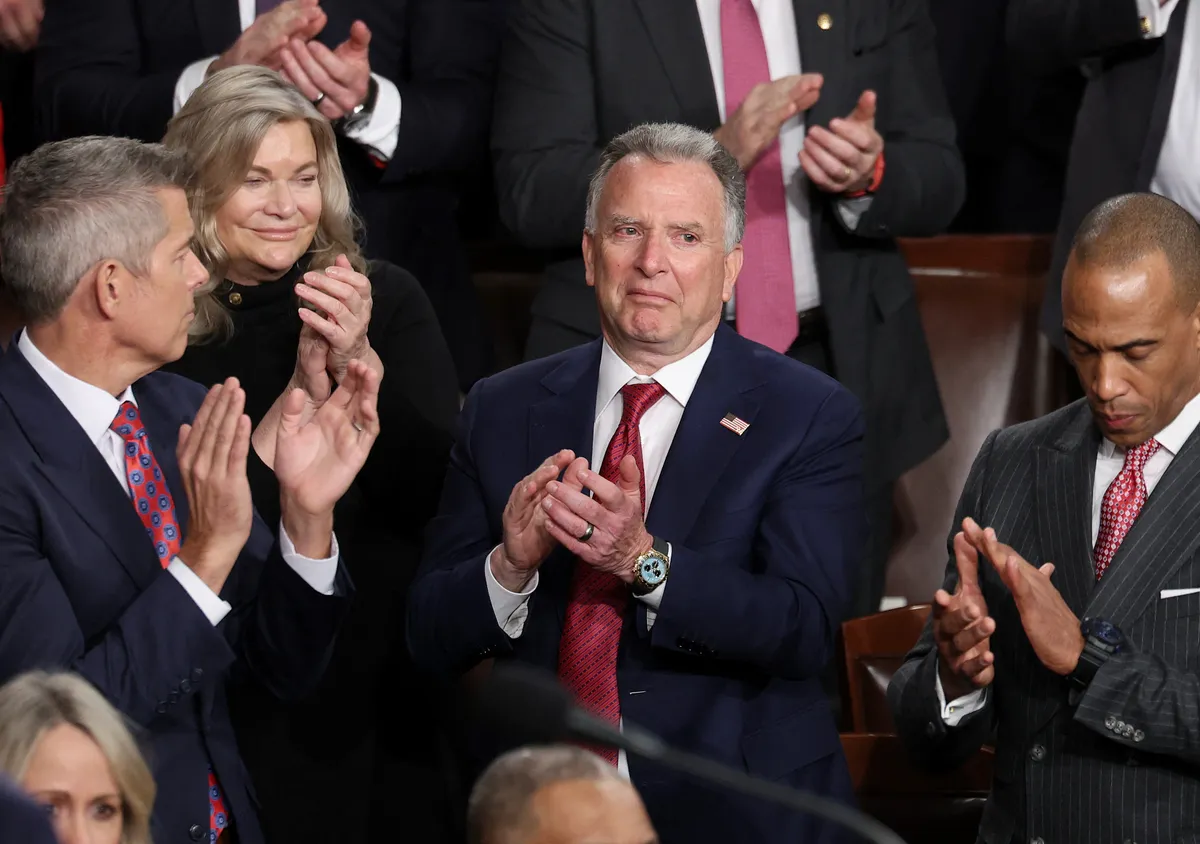 Quan chức Ukraine sẽ gặp đặc ph&aacute;i vi&ecirc;n Mỹ để thảo luận về c&aacute;c cuộc đ&agrave;m ph&aacute;n với Nga - Ảnh 1.