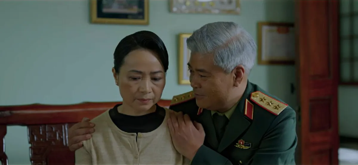 Không giới hạn - Tập 13: Khải Phong bất ngờ giúp Lam Anh khỏi tình huống nguy hiểm - Ảnh 8.