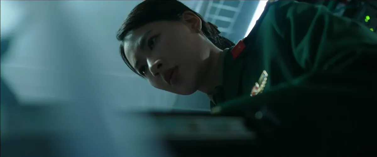 Không giới hạn - Tập 13: Khải Phong bất ngờ giúp Lam Anh khỏi tình huống nguy hiểm - Ảnh 9.