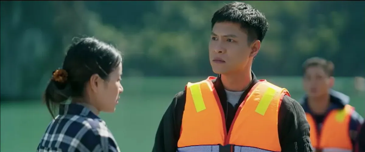 Không giới hạn - Tập 13: Khải Phong bất ngờ giúp Lam Anh khỏi tình huống nguy hiểm - Ảnh 11.