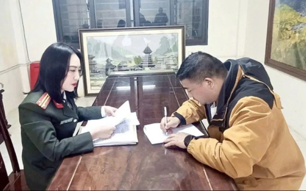 Cảnh b&aacute;o chi&ecirc;u tr&ograve; thu thập căn cước c&ocirc;ng d&acirc;n để trục lợi từ s&agrave;n ngoại hối, tiền điện tử- Ảnh 1.