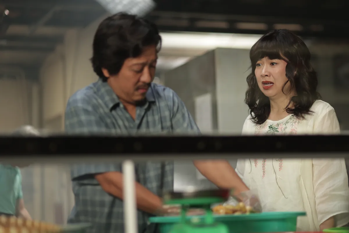 &lsquo;Nh&agrave; ba t&ocirc;i một ph&ograve;ng&rsquo; g&acirc;y tranh c&atilde;i vẫn chạm mốc trăm tỷ - Ảnh 5.