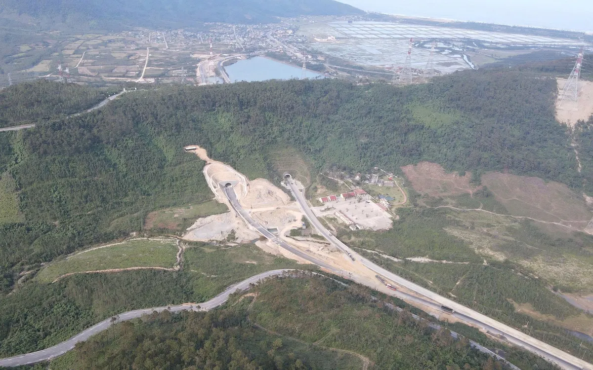 Hầm Đèo Ngang mở rộng đang chờ thủ tục cần thiết để đưa vào vận hành.