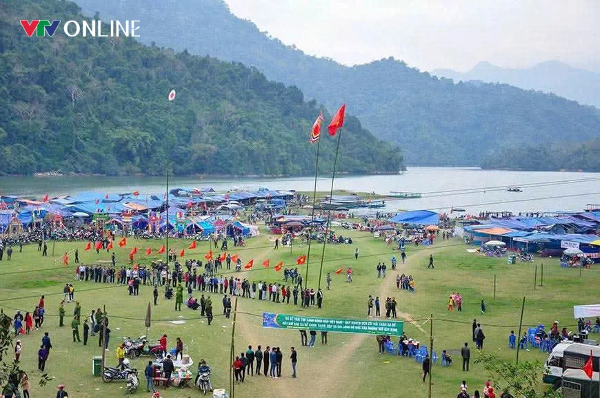 Ba Bể lung linh sắc màu ngày hội xuân - Ảnh 8.