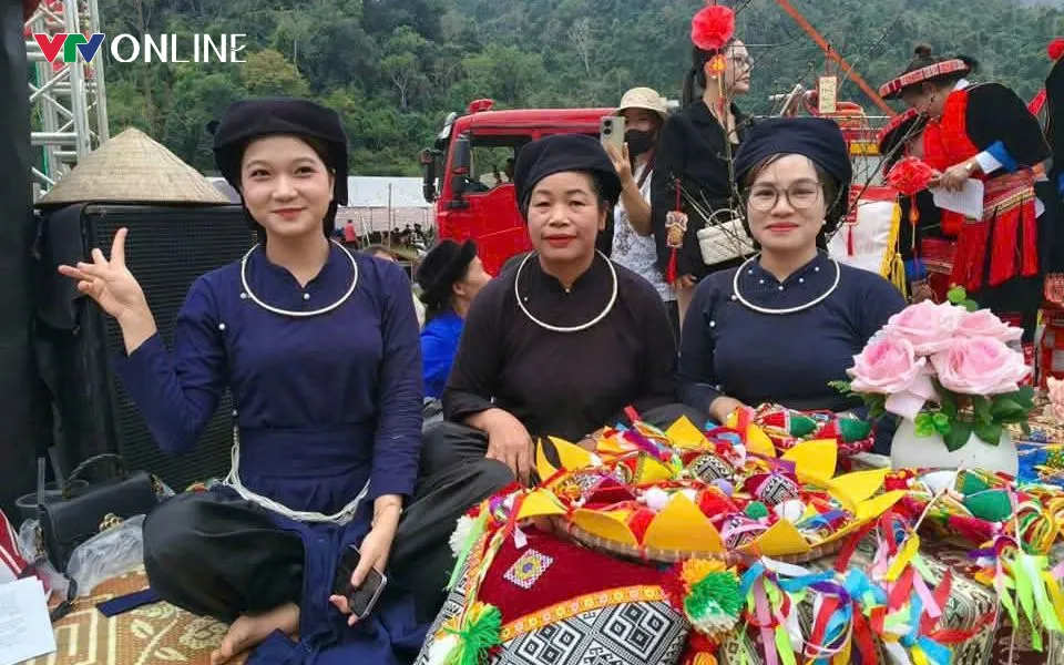 Lễ hội Lồng tồng Ba Bể là lễ hội truyền thống tiêu biểu, mang đậm những giá trị đặc trưng về tự nhiên và đời sống xã hội của địa phương. Ảnh: Lê Trung Anh.