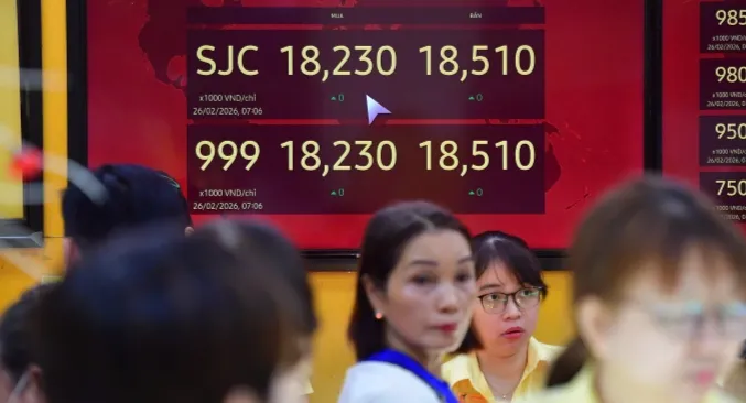 Giá vàng ngày vía Thần Tài lùi nhẹ, chênh lệch với thế giới vẫn trên 20 triệu đồng mỗi lượng- Ảnh 1. Giá vàng ngày vía Thần Tài lùi nhẹ, chênh lệch với thế giới vẫn trên 20 triệu đồng mỗi lượng- Ảnh 1.