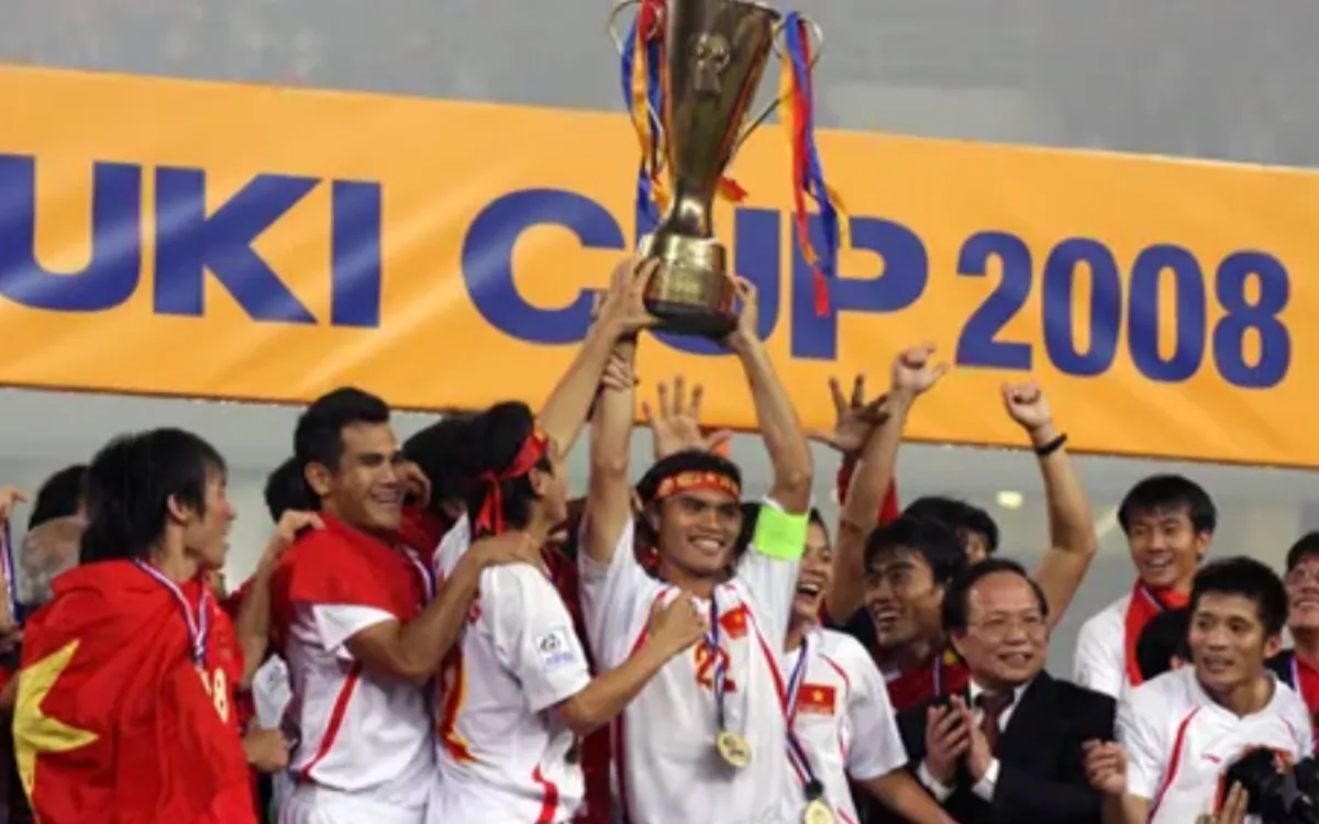Chiến thắng của ĐT Việt Nam trước ĐT Thái Lan tại chung kết AFF Cup 2008 đã khởi đầu cho sự thay đổi ngoạn mục của bóng đá Việt Nam trên đấu trường khu vực.