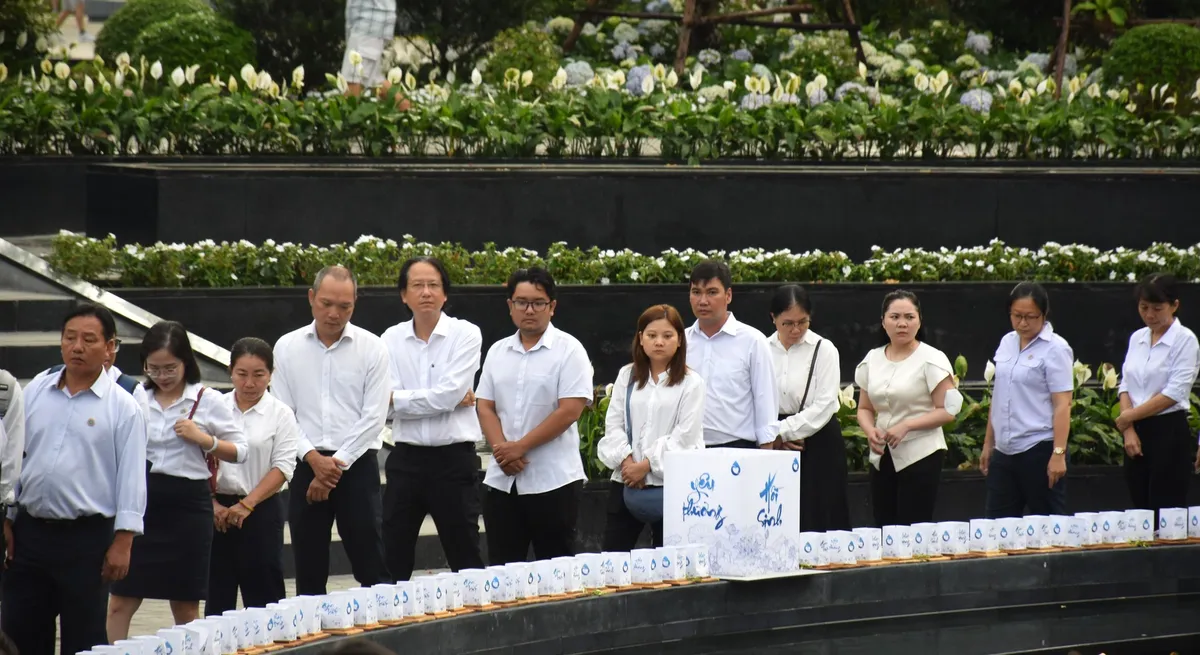 Những ký ức không quên - Tri ân thầy thuốc và đồng bào đã đi qua đại dịch - Ảnh 2.