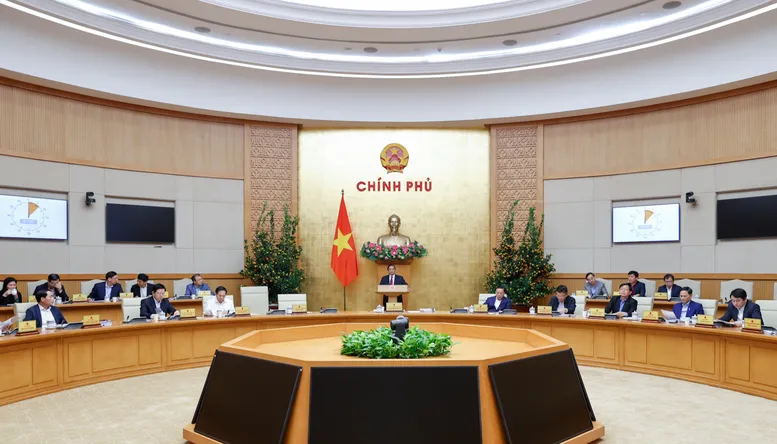 Thủ tướng: X&acirc;y dựng luật phải ph&acirc;n cấp, ph&acirc;n quyền tối đa v&agrave; cắt giảm mọi thủ tục rườm r&agrave; - Ảnh 1.