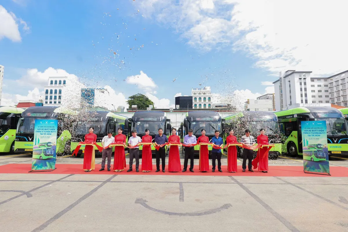 TP Hồ Chí Minh vận hành 9 tuyến xe buýt điện từ 1/3- Ảnh 1.