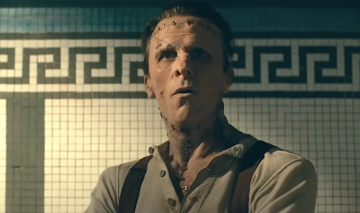 Christian Bale v&agrave; Jessie Buckley h&oacute;a th&acirc;n đầy &aacute;m ảnh trong phim lấy cảm hứng từ  tiểu thuyết kinh điển Frankenstein - Ảnh 3.