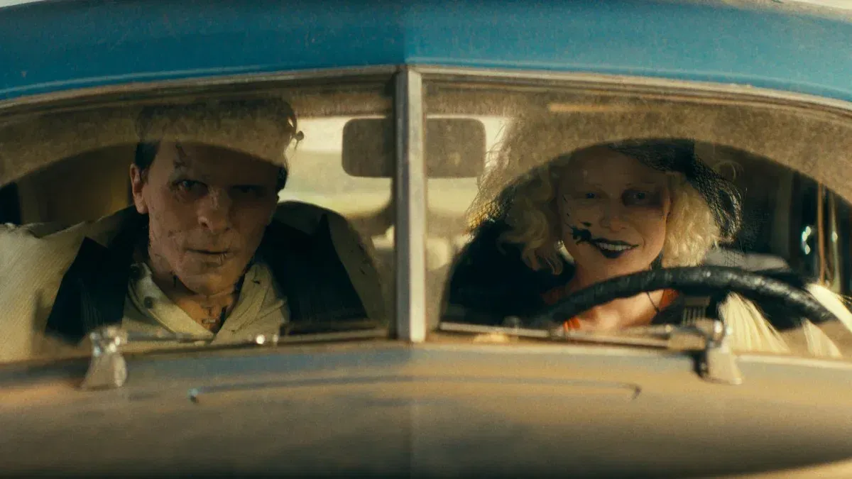 Christian Bale v&agrave; Jessie Buckley h&oacute;a th&acirc;n đầy &aacute;m ảnh trong phim lấy cảm hứng từ  tiểu thuyết kinh điển Frankenstein - Ảnh 4.