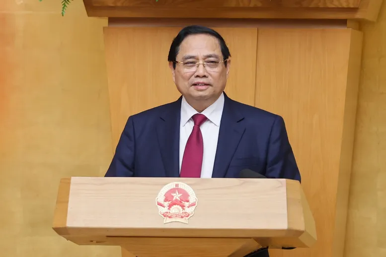 Thủ tướng: X&acirc;y dựng luật phải ph&acirc;n cấp, ph&acirc;n quyền tối đa v&agrave; cắt giảm mọi thủ tục rườm r&agrave; - Ảnh 2.