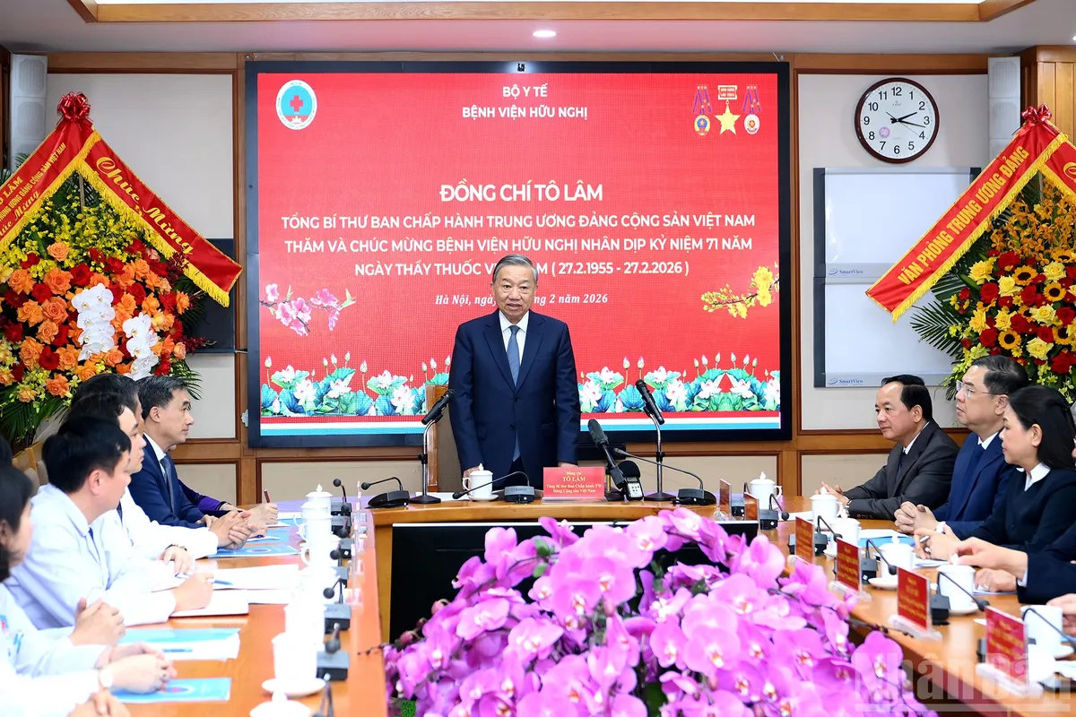 Giữ vững y đức, nâng cao chất lượng chăm sóc sức khỏe nhân dân- Ảnh 2. Giữ vững y đức, nâng cao chất lượng chăm sóc sức khỏe nhân dân- Ảnh 2.