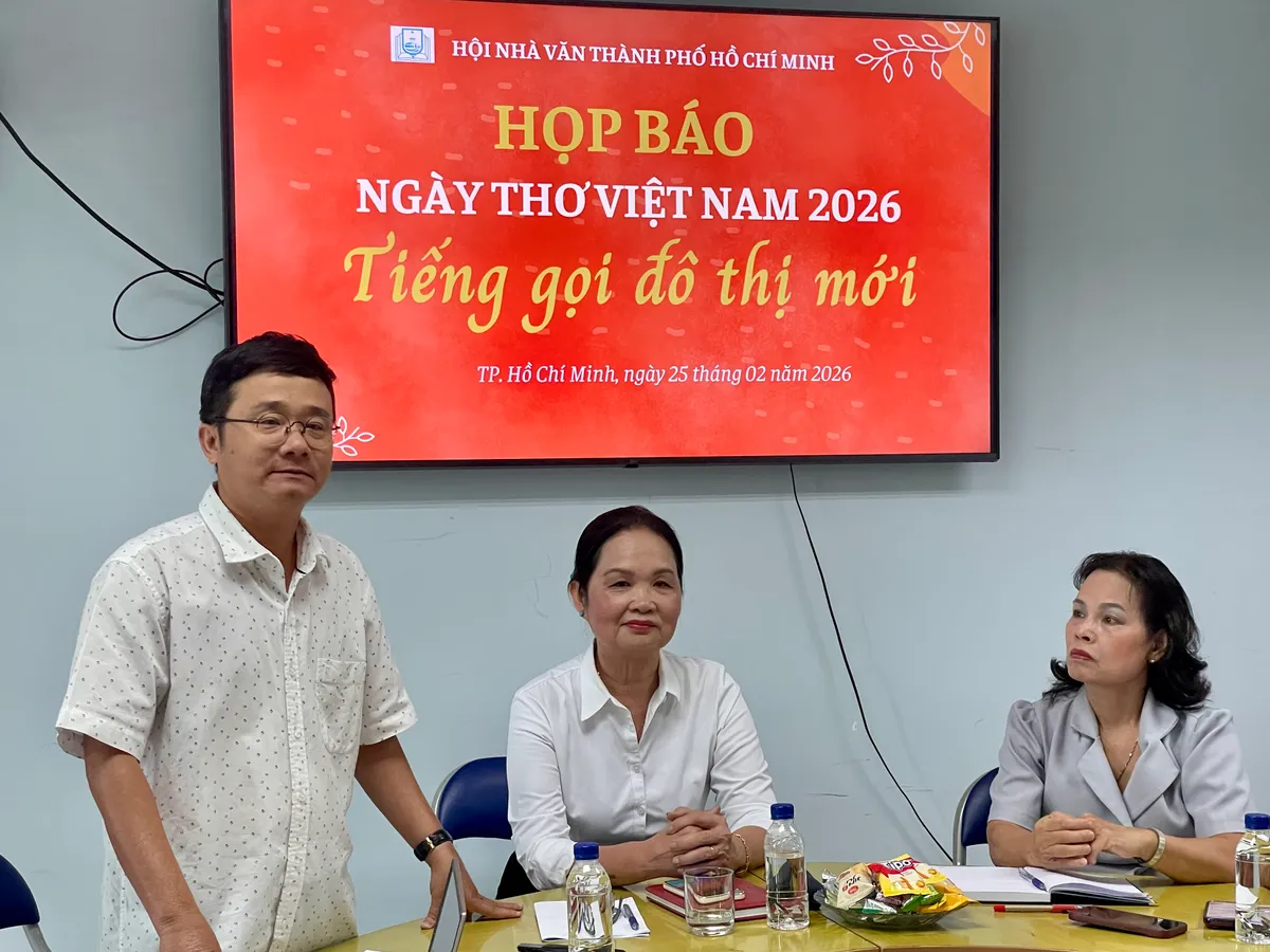 Động lực nào cho sự phát triển cho thơ ca TP Hồ Chí Minh? - Ảnh 2.
