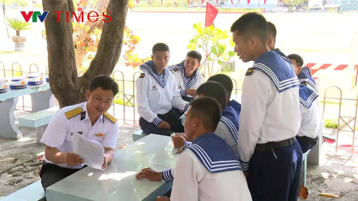 Trường Sa sẵn sàng bầu cử sớm: Gửi trọn niềm tin nơi đầu sóng- Ảnh 4. Trường Sa sẵn sàng bầu cử sớm: Gửi trọn niềm tin nơi đầu sóng- Ảnh 4.