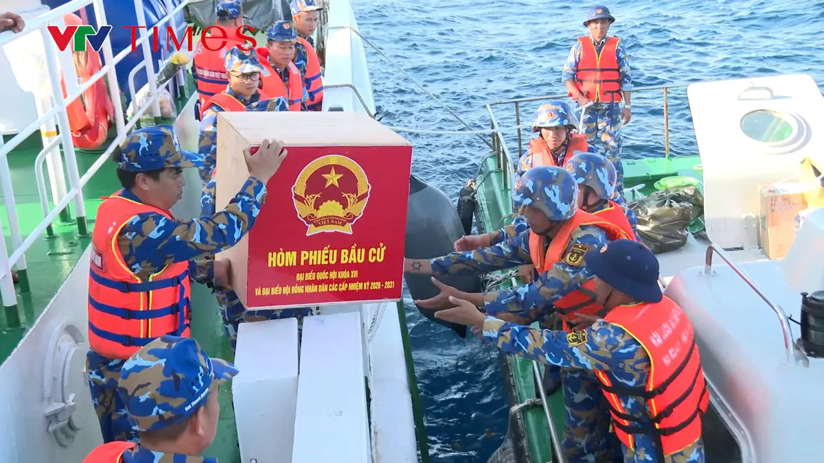 Trường Sa sẵn sàng bầu cử sớm: Gửi trọn niềm tin nơi đầu sóng- Ảnh 1. Trường Sa sẵn sàng bầu cử sớm: Gửi trọn niềm tin nơi đầu sóng- Ảnh 1.