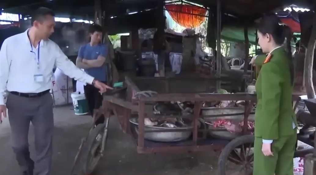 Thanh H&oacute;a: Ph&aacute;t hiện, thu giữ gần 6 tấn thực phẩm bẩn- Ảnh 1.