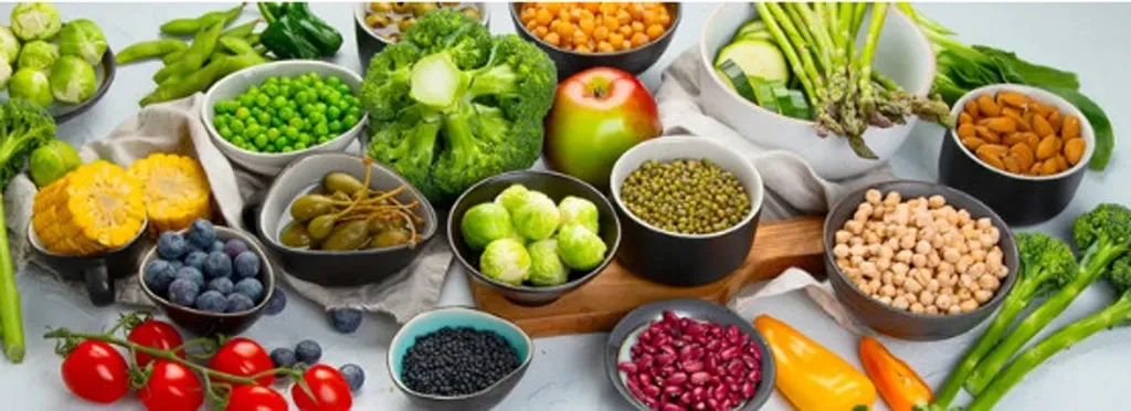 Ăn chay nhưng cholesterol vẫn cao: Cẩn trọng với thực phẩm chế biến sẵn- Ảnh 1.