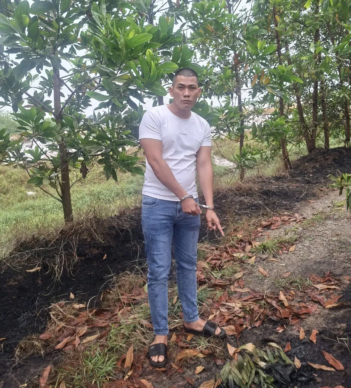 Bắt giữ đối tượng cướp t&agrave;i sản rồi đốt giấy tờ phi tang tại Đ&agrave; Nẵng- Ảnh 1.