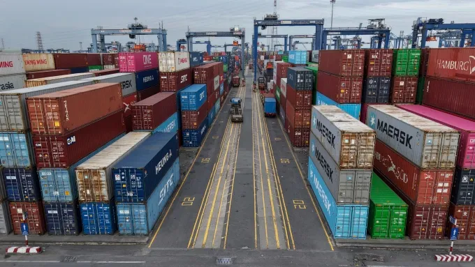 Mỹ tạm dừng thuế IEEPA, áp mức 10% trong 150 ngày: Doanh nghiệp Việt có “khoảng đệm” nhưng chưa hết rủi ro- Ảnh 1. Mỹ tạm dừng thuế IEEPA, áp mức 10% trong 150 ngày: Doanh nghiệp Việt có “khoảng đệm” nhưng chưa hết rủi ro- Ảnh 1.