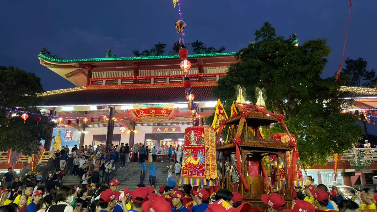 5 lễ hội Rằm th&aacute;ng Gi&ecirc;ng đặc sắc của v&ugrave;ng đất Nam Bộ- Ảnh 3.