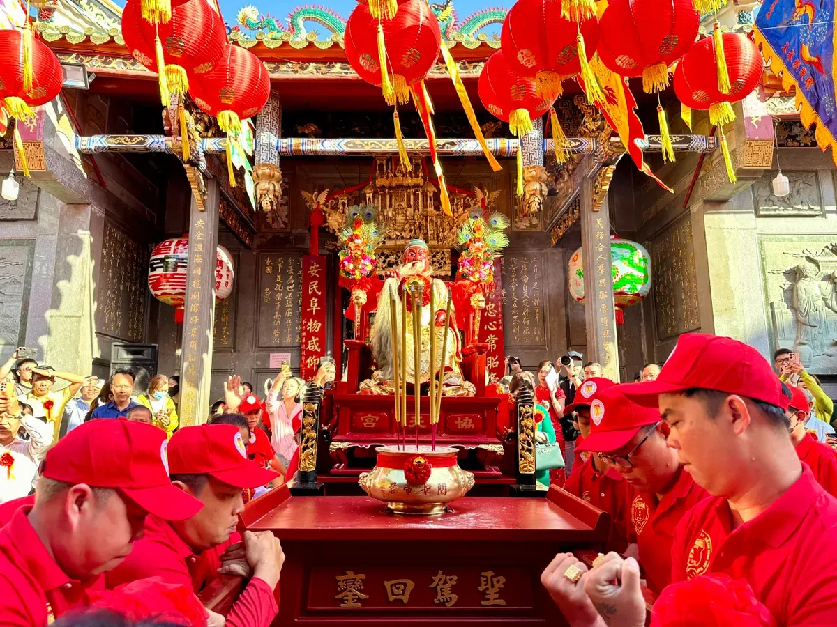 5 lễ hội Rằm th&aacute;ng Gi&ecirc;ng đặc sắc của v&ugrave;ng đất Nam Bộ- Ảnh 5.