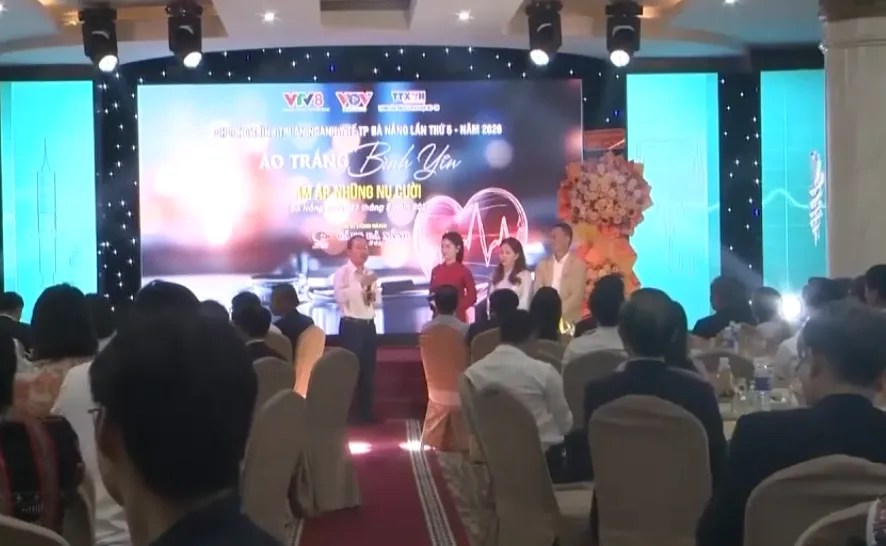 Tri &acirc;n ng&agrave;nh y tế nh&acirc;n Ng&agrave;y Thầy thuốc Việt Nam 27/2- Ảnh 2.