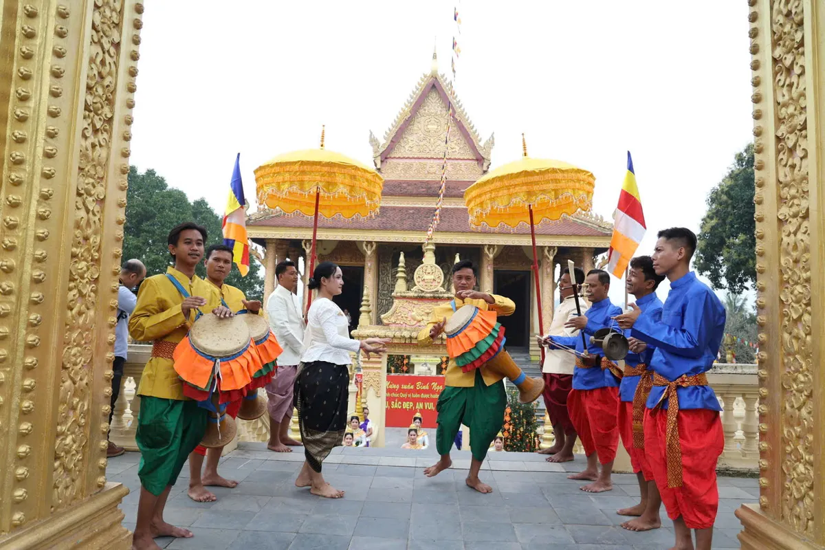 Khai mạc &ldquo;Sắc Xu&acirc;n tr&ecirc;n mọi miền Tổ quốc&rdquo; năm 2026: Hội tụ tinh hoa văn h&oacute;a 54 d&acirc;n tộc - Ảnh 3.