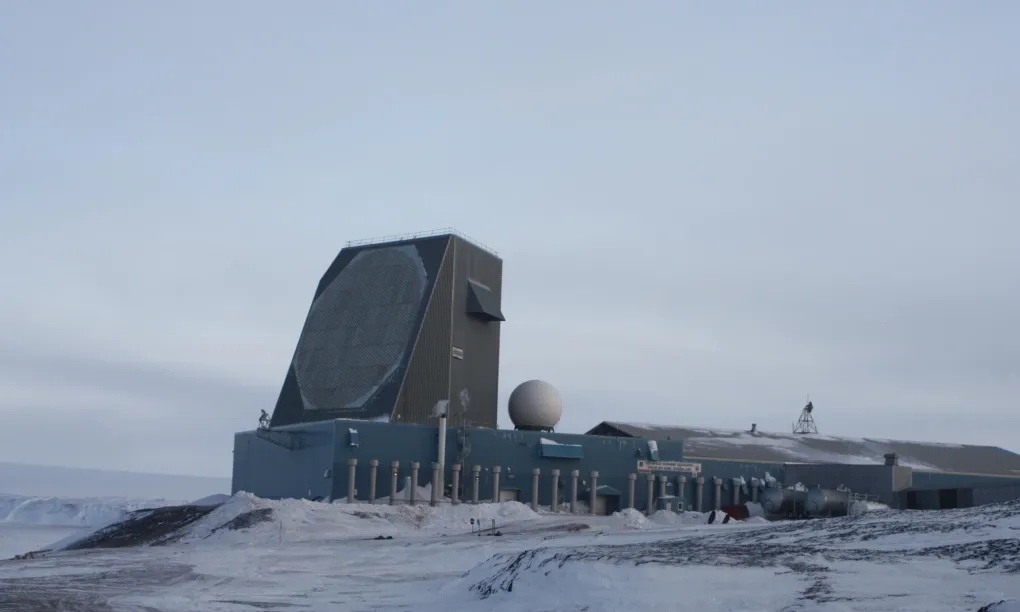 Iran tuy&ecirc;n bố ph&aacute; hủy radar 1,1 tỷ USD của Mỹ tại Qatar- Ảnh 1.