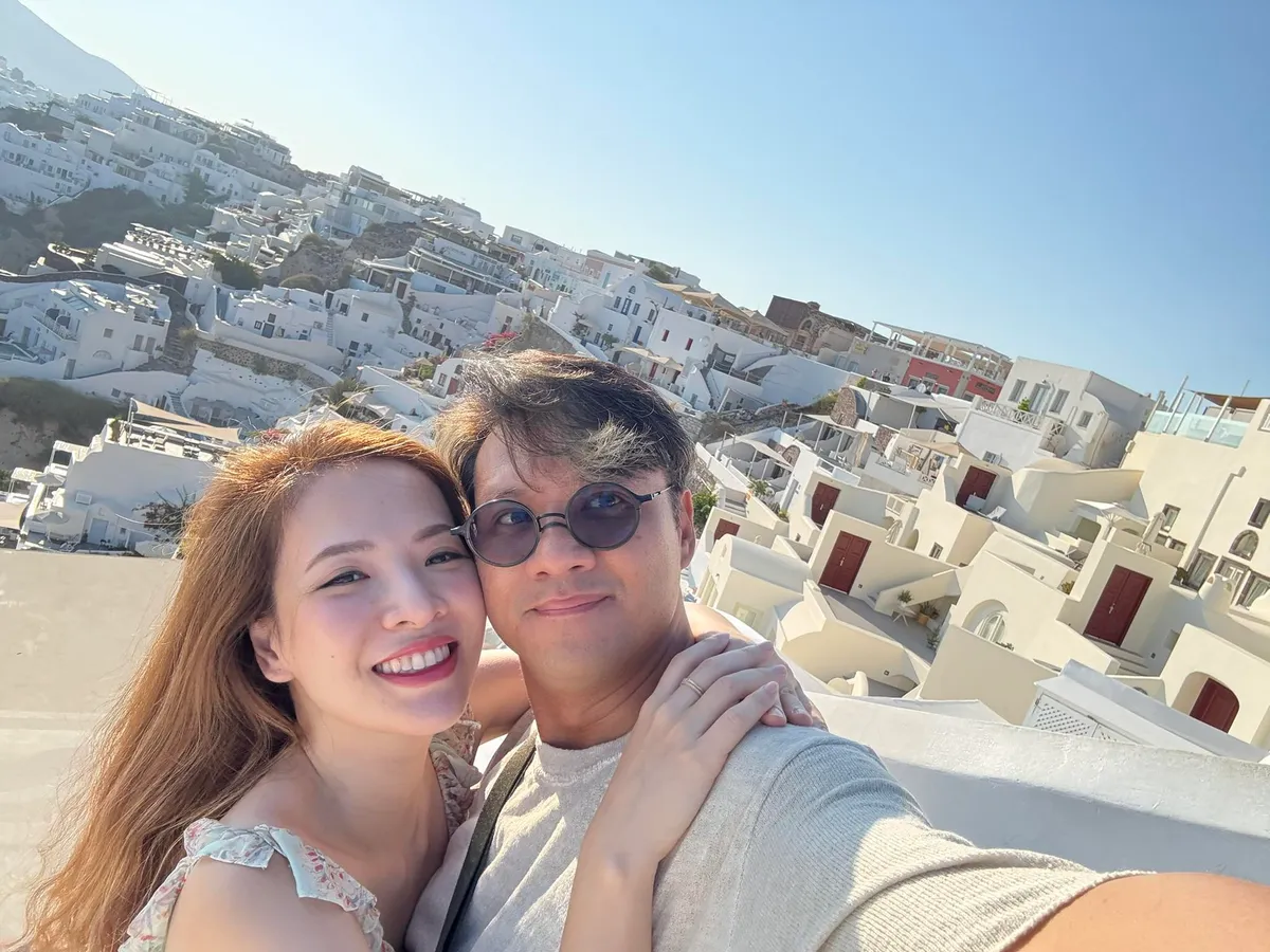 Điểm tin sao Việt: Phương Anh Đào, Tuấn Trần, Quách Ngọc Ngoan tri ân bà con làng biển - Ảnh 2.