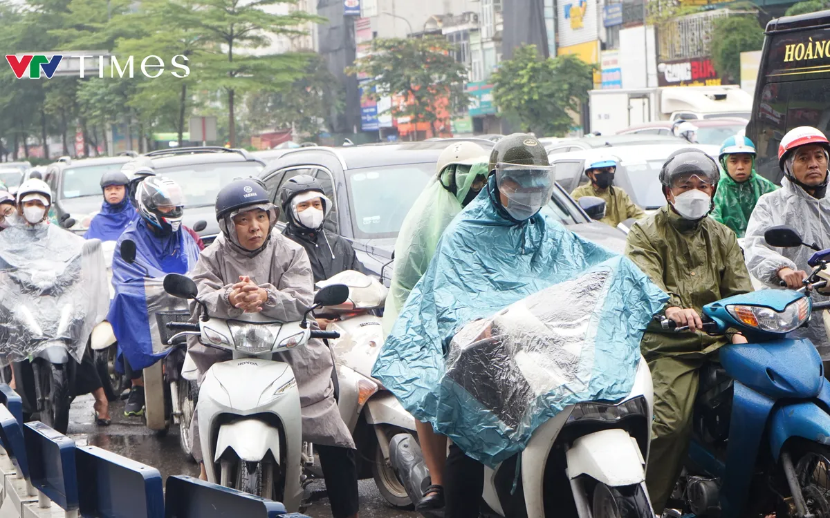 Không khí lạnh tràn về gây mưa, Bắc Bộ trời rét về đêm và sáng sớm.