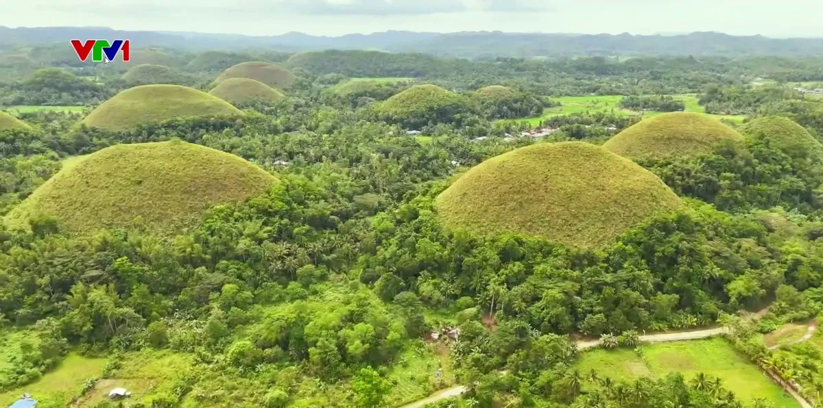 Philippines: Bảo vệ thiên nhiên để phát triển du lịch bền vững- Ảnh 2. Philippines: Bảo vệ thiên nhiên để phát triển du lịch bền vững- Ảnh 2.