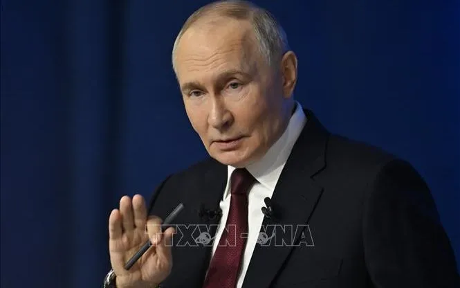 Tổng thống Nga Vladimir Putin phát biểu trong cuộc họp báo tại Moscow (Ảnh: AA/TTXVN)