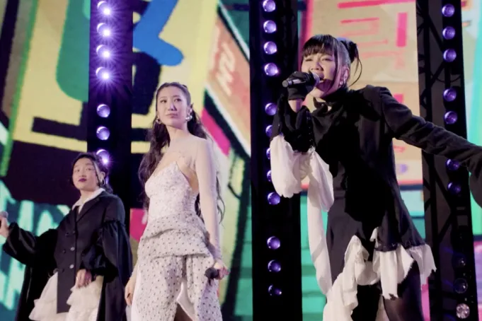 D&agrave;n sao KPop Demon Hunters mang bản hit Golden khuấy động lễ trao giải Brit Awards 2026 - Ảnh 1.