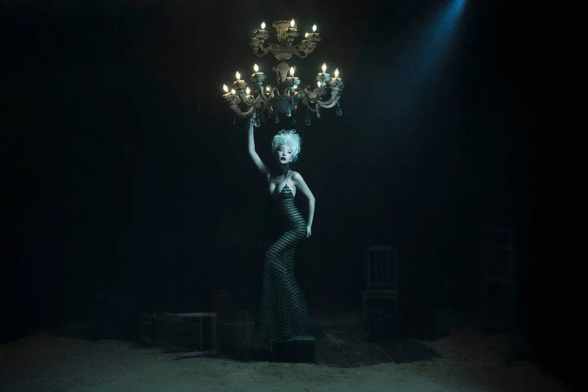 Điểm tin sao Việt: Phương Anh Đào, Tuấn Trần, Quách Ngọc Ngoan tri ân bà con làng biển - Ảnh 3.