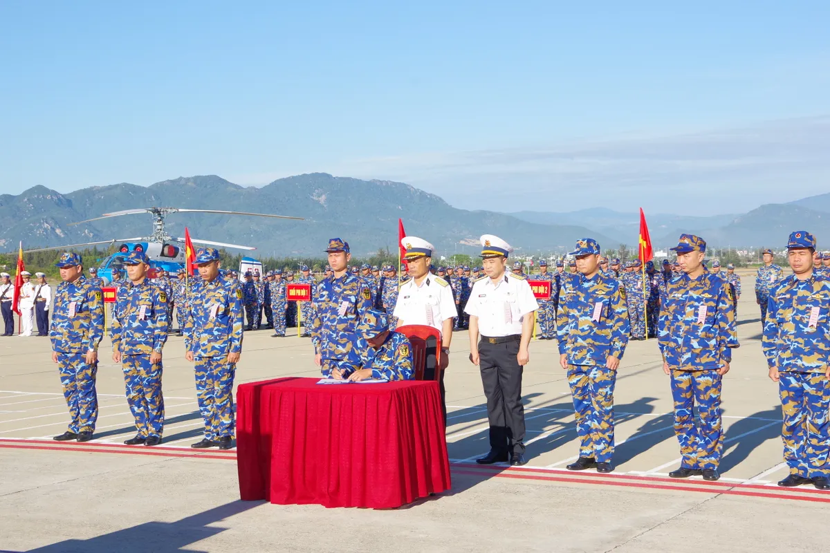 Lữ đo&agrave;n Kh&ocirc;ng qu&acirc;n Hải qu&acirc;n 954 ra qu&acirc;n huấn luyện: Sẵn s&agrave;ng l&agrave;m chủ bầu trời, bảo vệ vững chắc biển đảo- Ảnh 3.