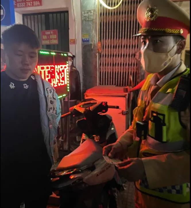 Từ xe máy không biển số, CSGT lần ra dấu hiệu vụ trộm cắp 4 tháng trước - Ảnh 1.