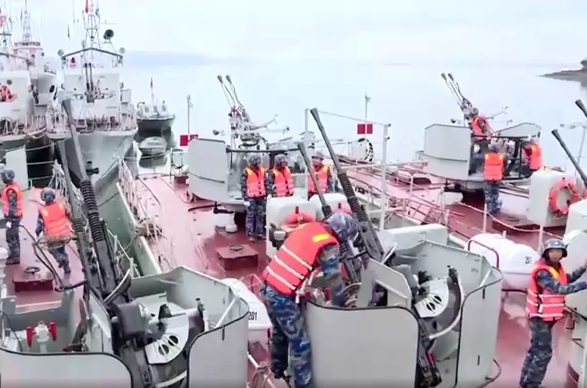 Khí thế toàn quân ra quân huấn luyện đầu năm - Ảnh 2.