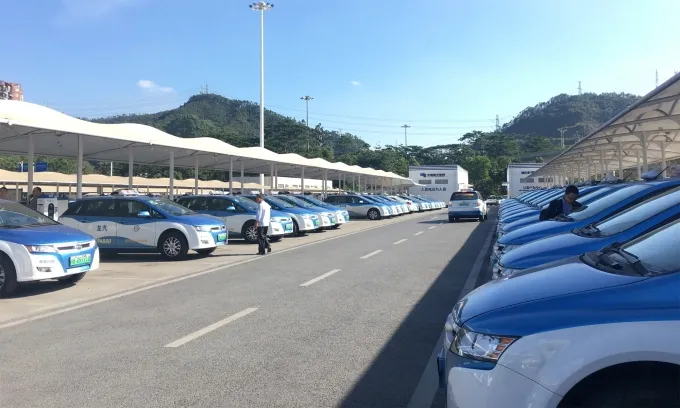 Th&acirc;m Quyến &ndash; đ&ocirc; thị đầu ti&ecirc;n tr&ecirc;n thế giới xanh h&oacute;a 100% xe dịch vụ c&ocirc;ng cộng- Ảnh 1.