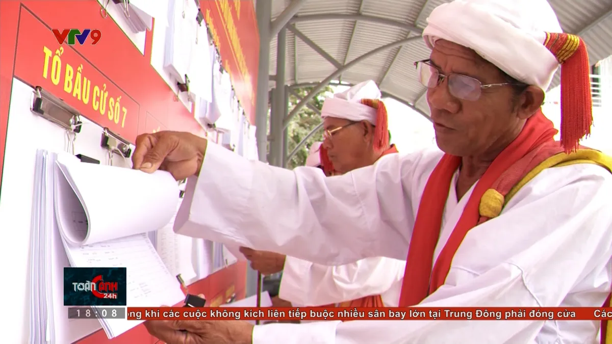 Đồng bào Chăm gửi niềm tin vào ngày hội non sông