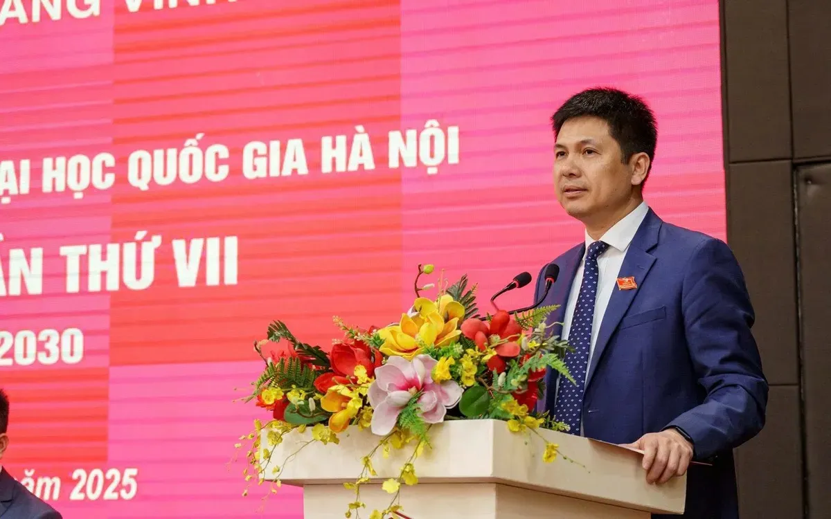 Thủ tướng giao ông Nguyễn Hiệu điều hành Đại học Quốc gia Hà Nội- Ảnh 1. Thủ tướng giao ông Nguyễn Hiệu điều hành Đại học Quốc gia Hà Nội- Ảnh 1.